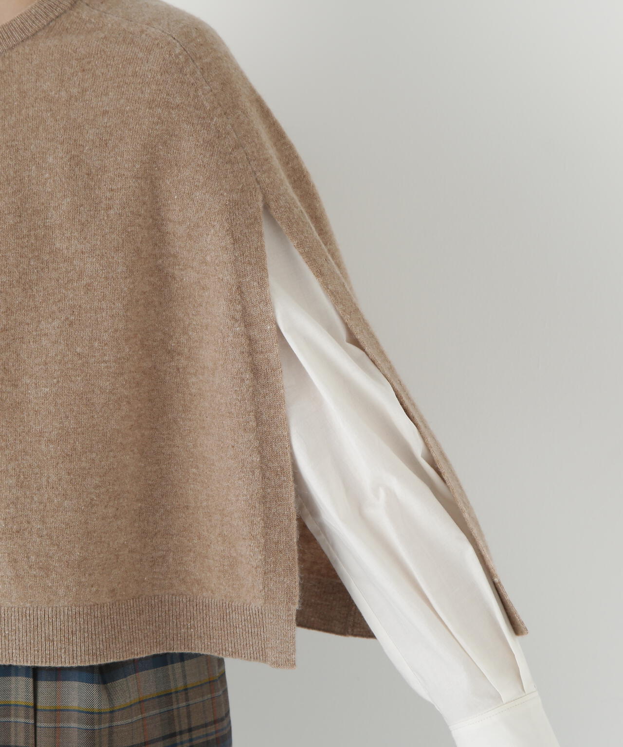 ハイゲージウールケープニット