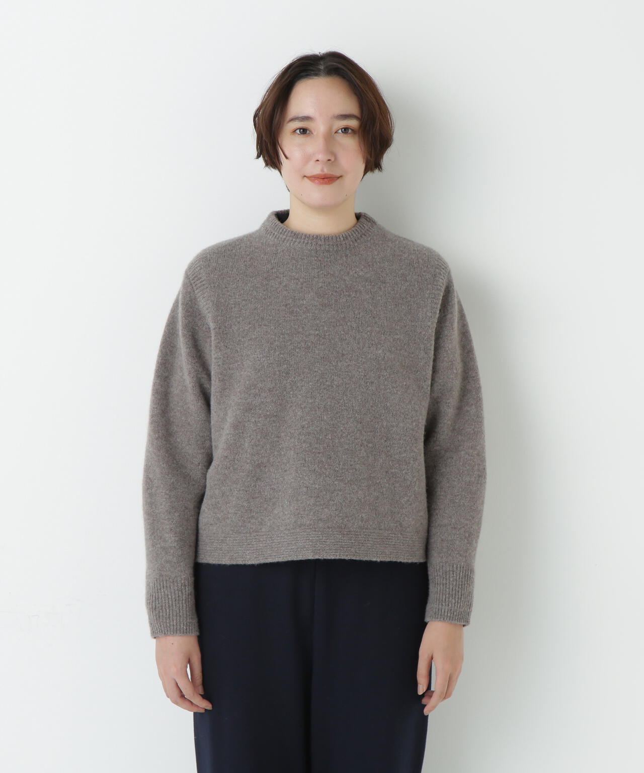 ミドルゲージエアリーニット