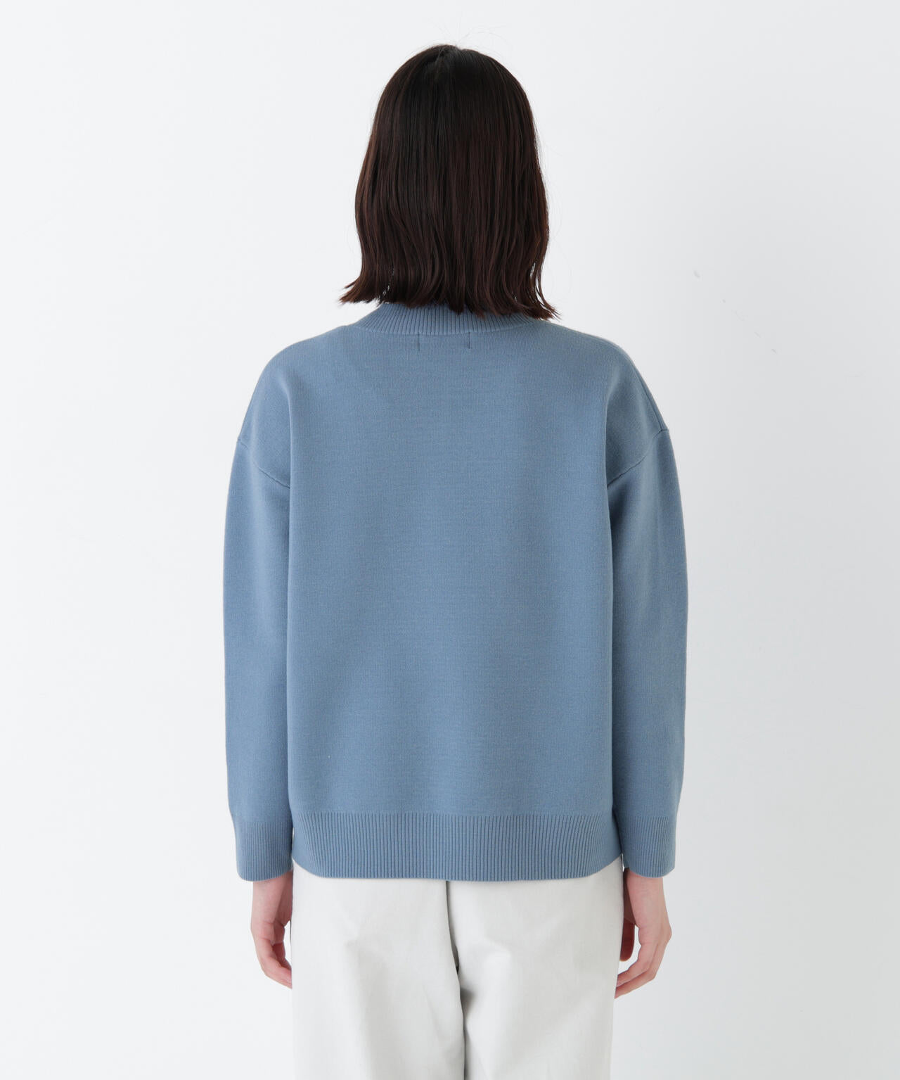 レタードジャガードVネックニット