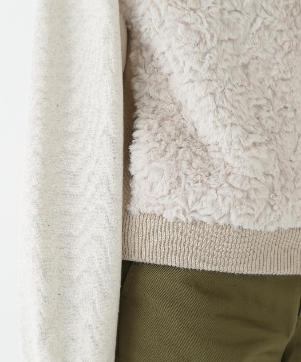 フェイクファージップアップフードベスト