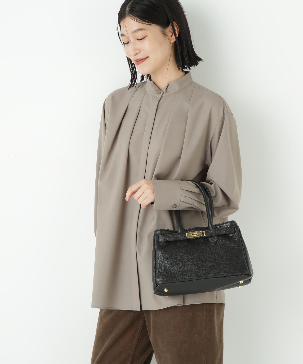 AULENTTI】 レザーミニトート | human woman