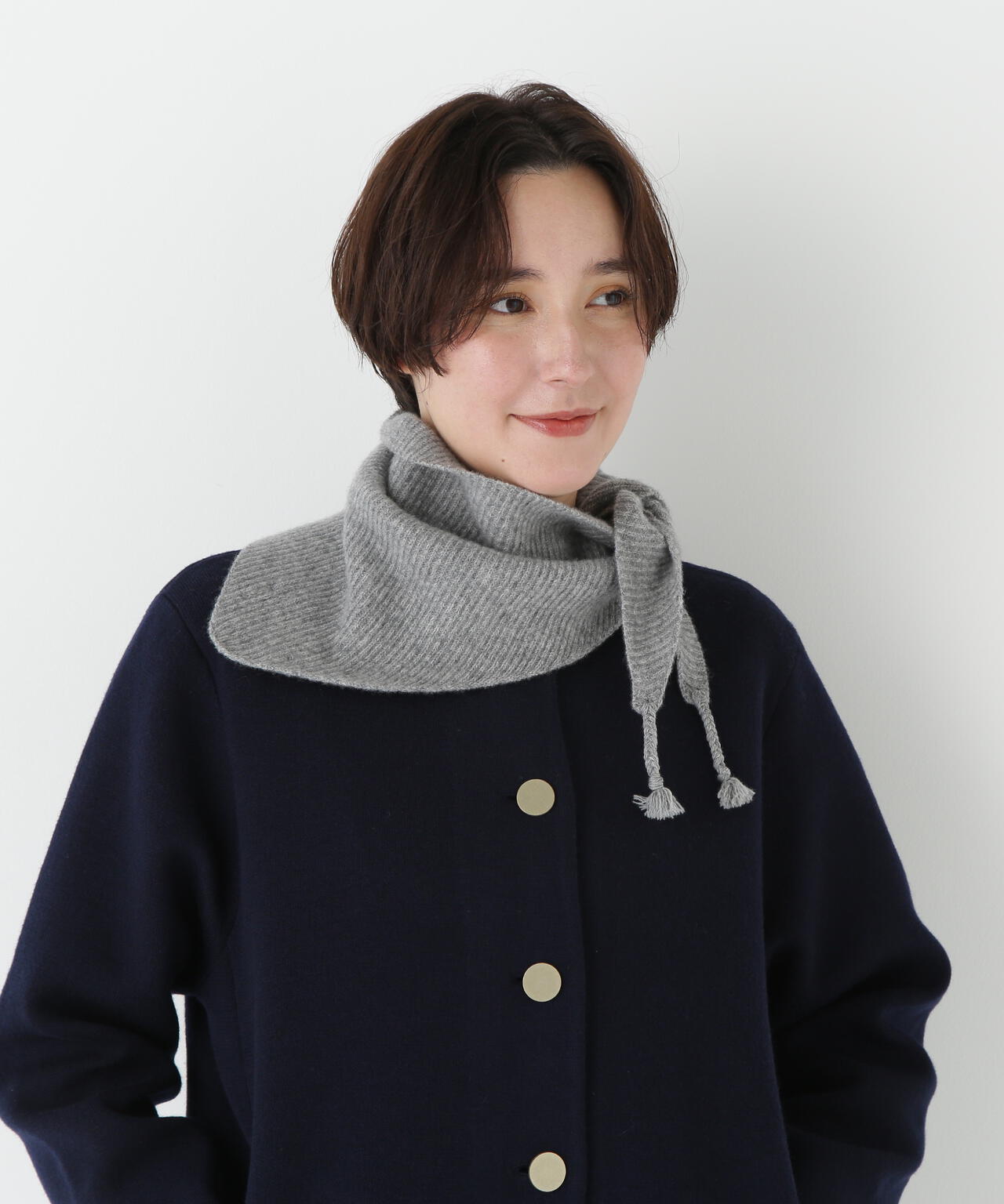 ラムウールトライアングルストール