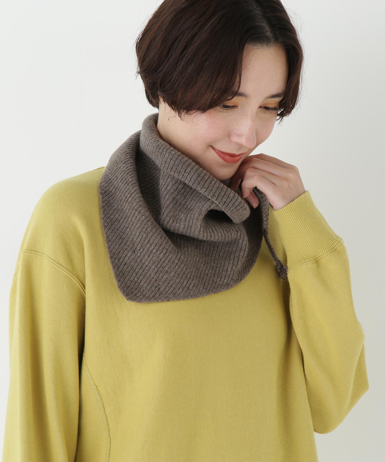 ラムウールトライアングルストール