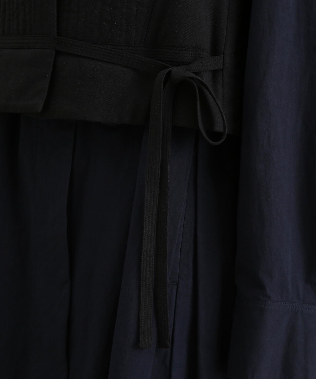 シルクネップキルティング刺しゅうベスト