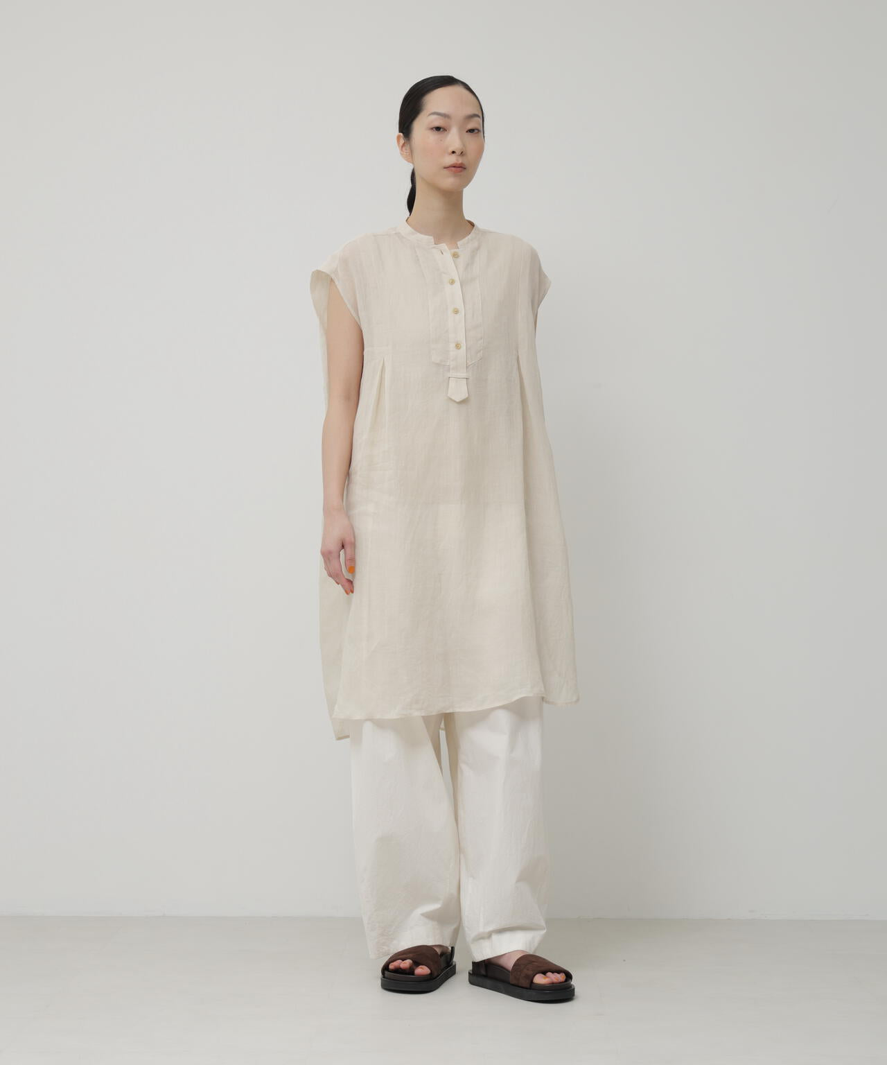 コットンタイプライターワッシャーバレルパンツ