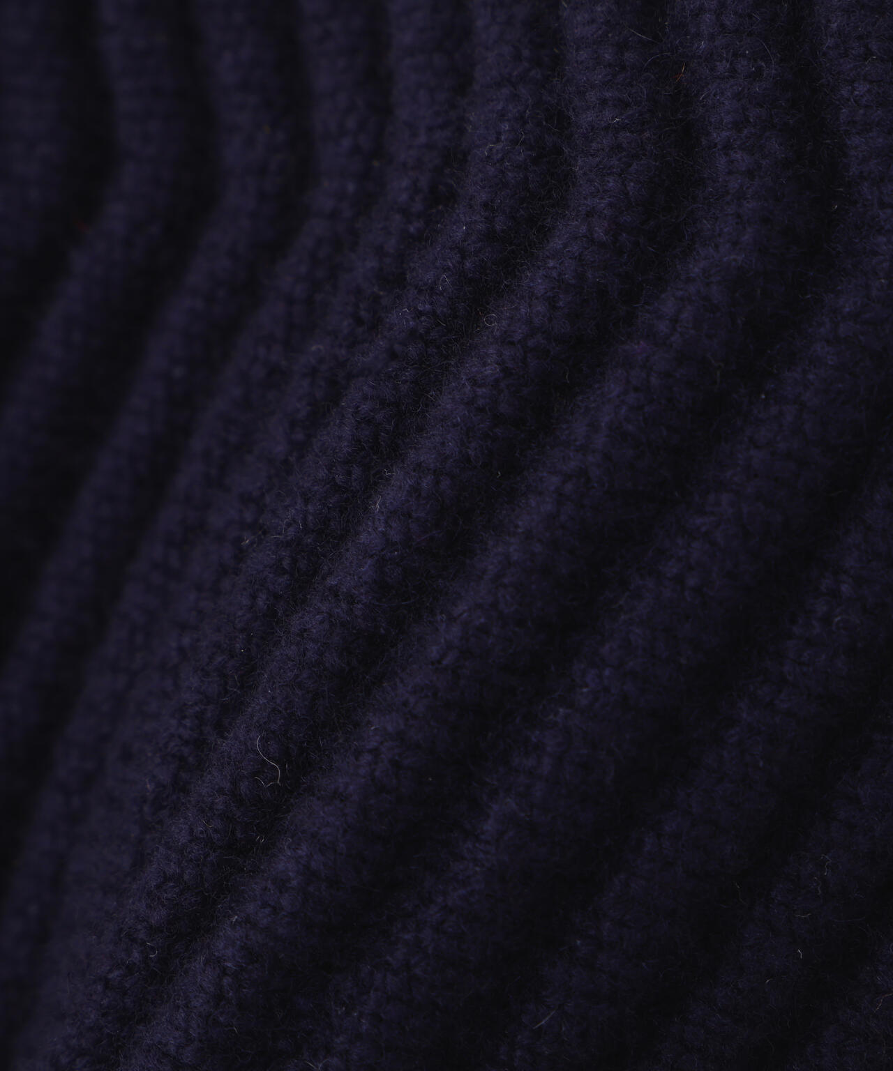 ヘリンボーンモチーフニットベスト