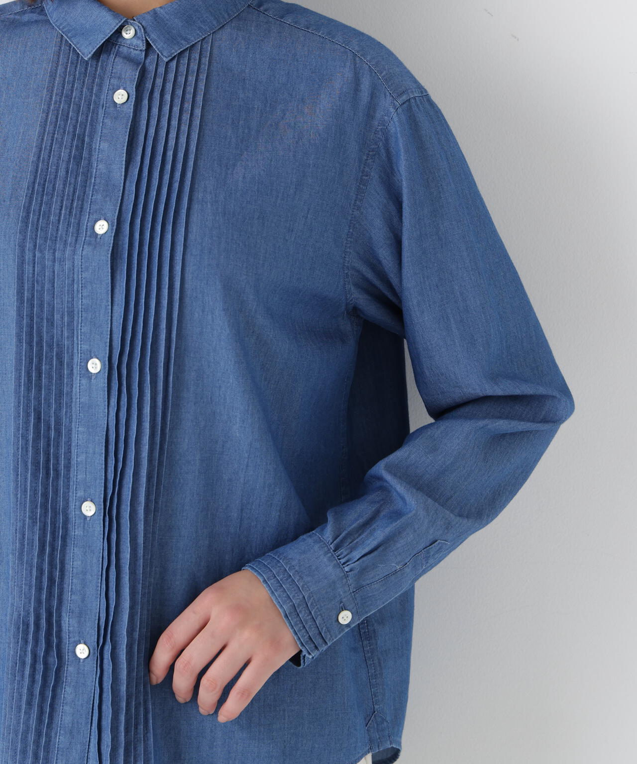 ライトオンスデニムピンタックブラウス