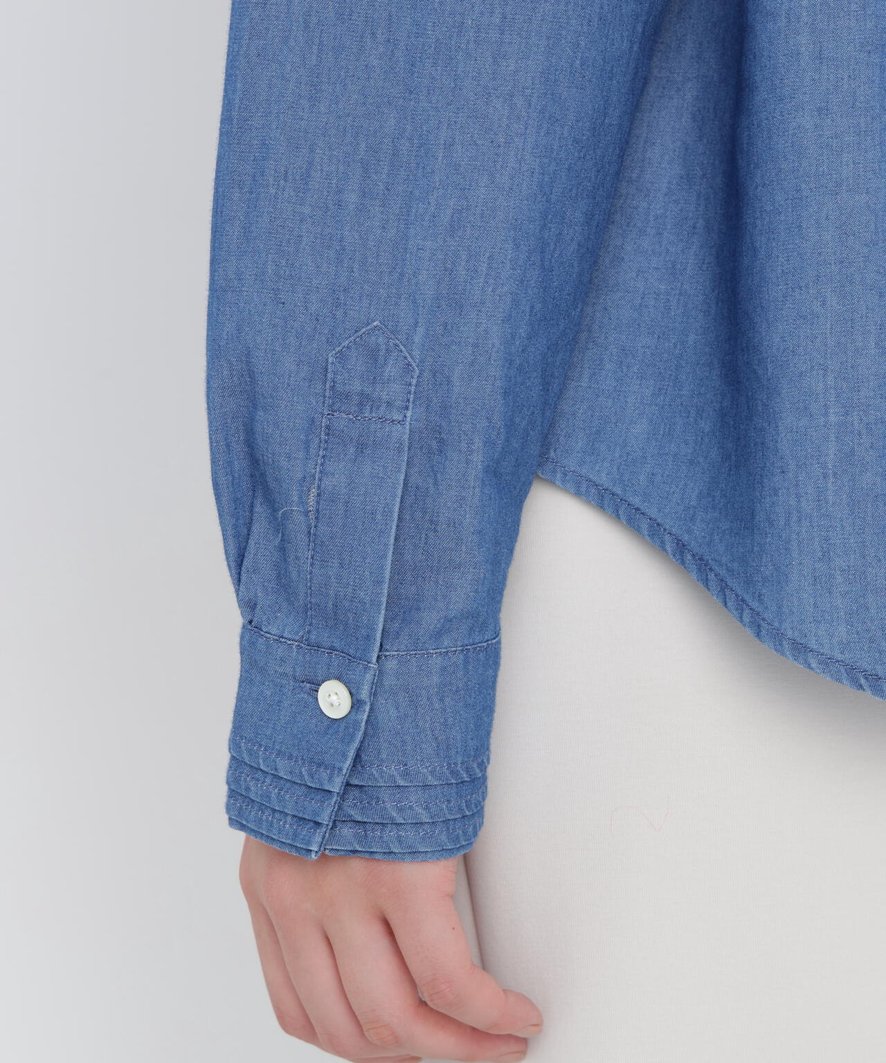 ライトオンスデニムピンタックブラウス