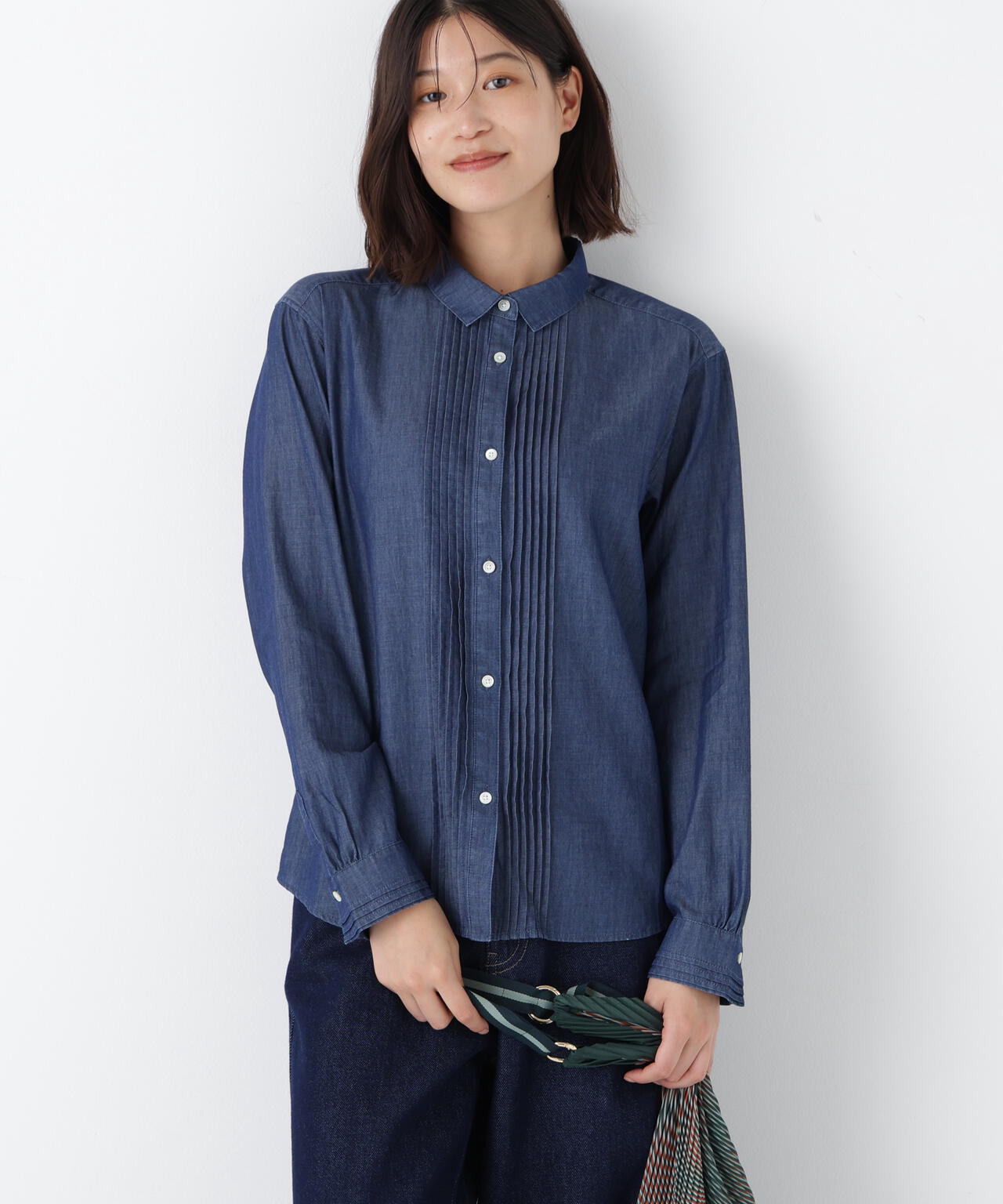 ライトオンスデニムピンタックブラウス