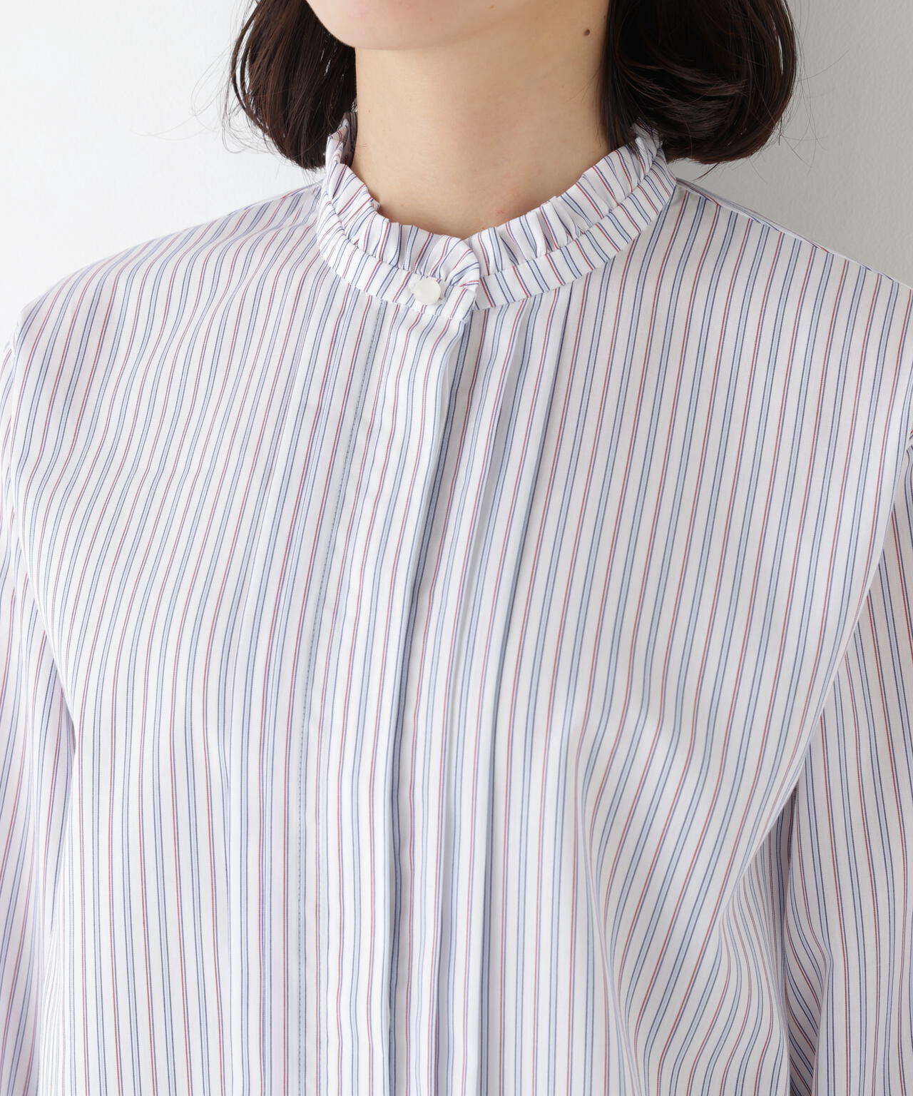 ≪洗える≫先染めストライプスタンドフリルブラウス