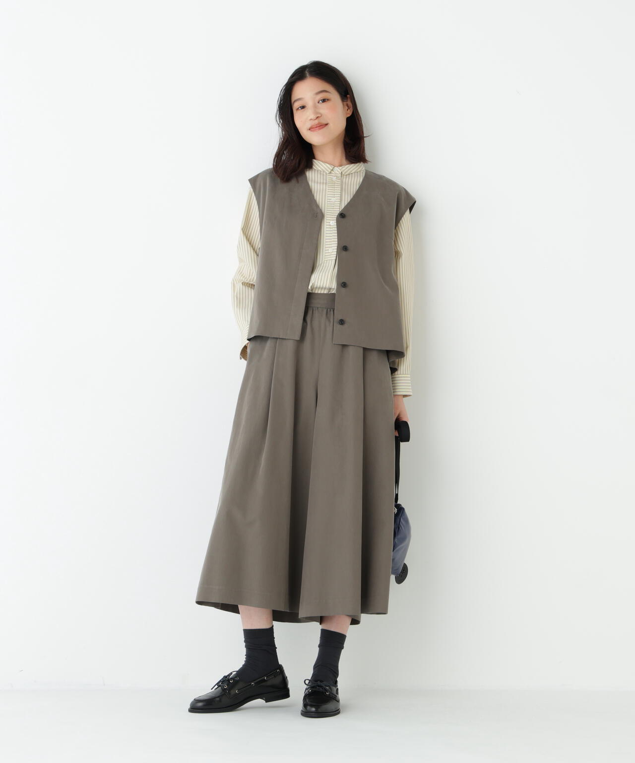 《形態安定 / 洗える》コットンストライプボックスブラウス