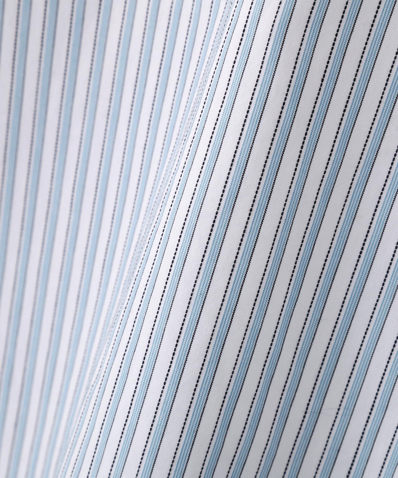 《形態安定 / 洗える》コットンストライプボックスブラウス