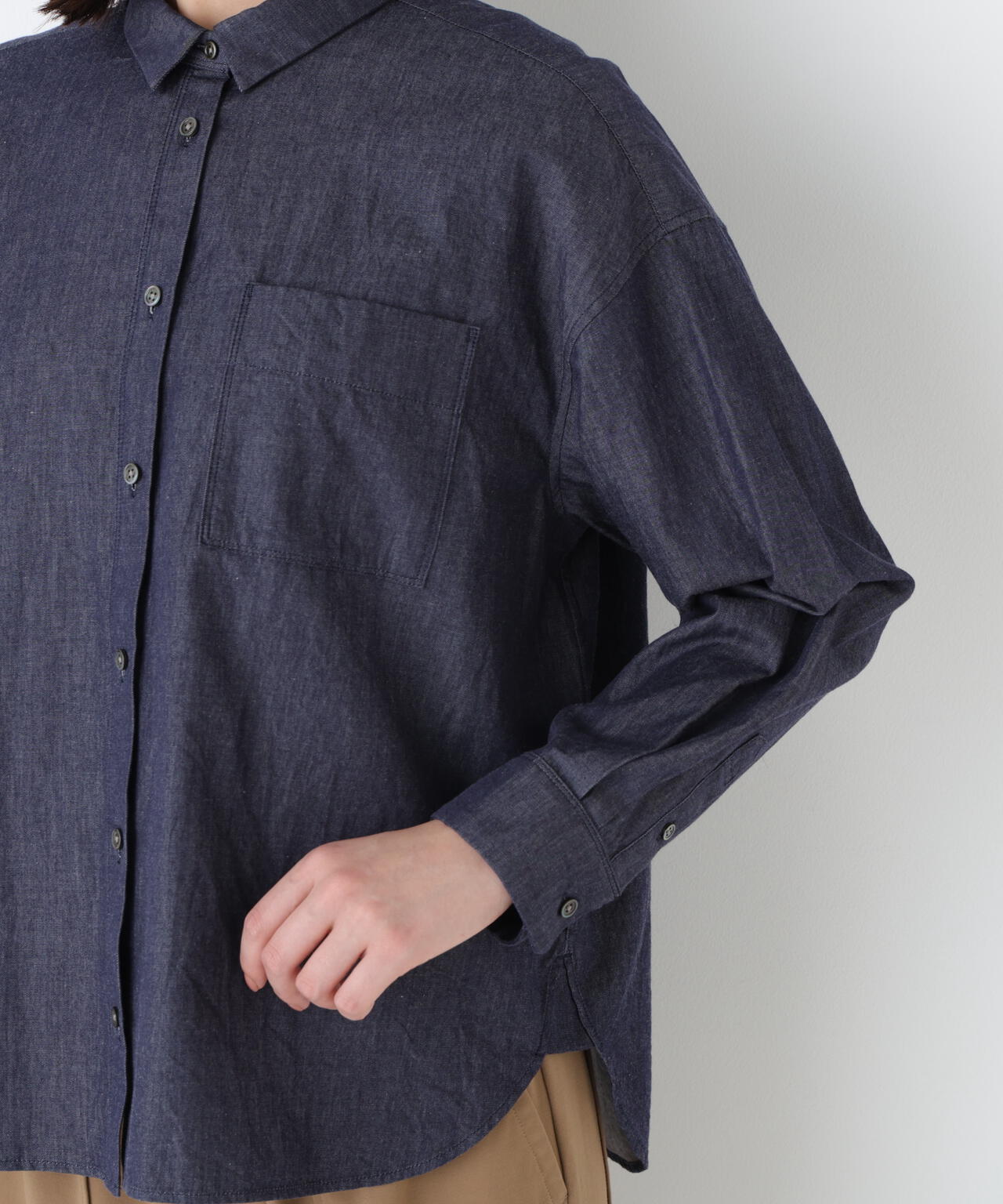 《定番素材 / 洗える》ライトオンデニムシャツ