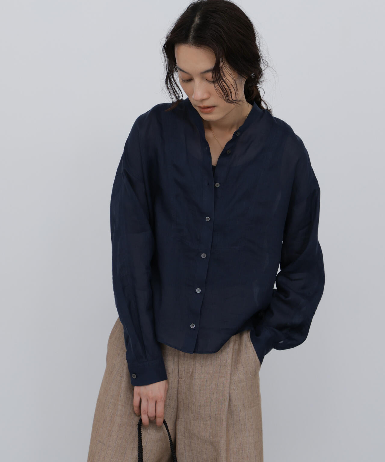 165cm/B:77cm/W:57cm/H:79cm 着用サイズ:M