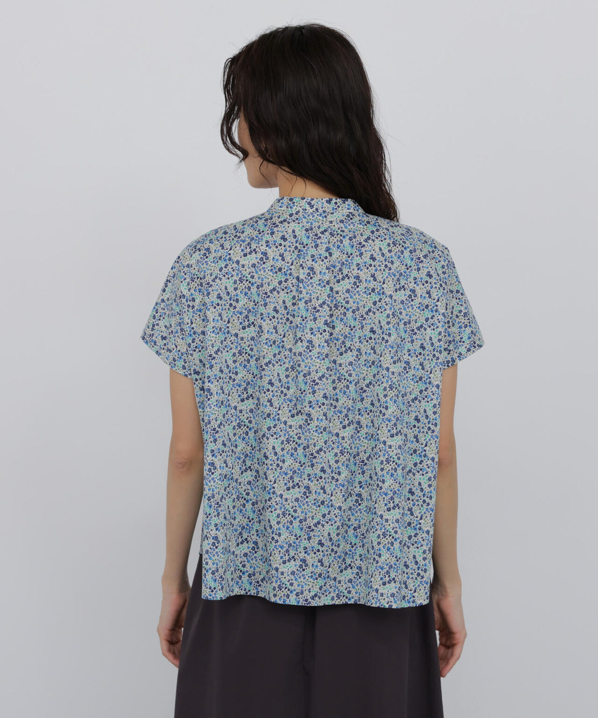 165cm/B:77cm/W:57cm/H:79cm 着用サイズ:M