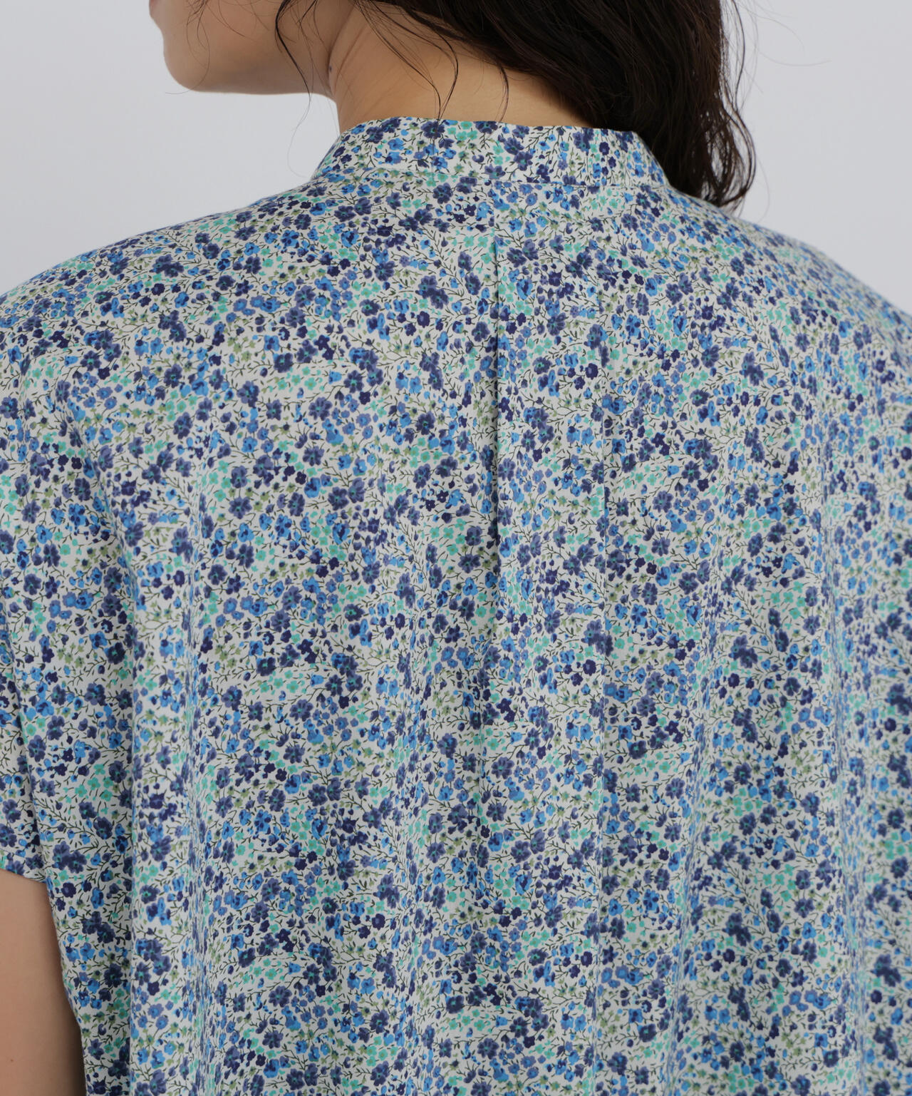 165cm/B:77cm/W:57cm/H:79cm 着用サイズ:M