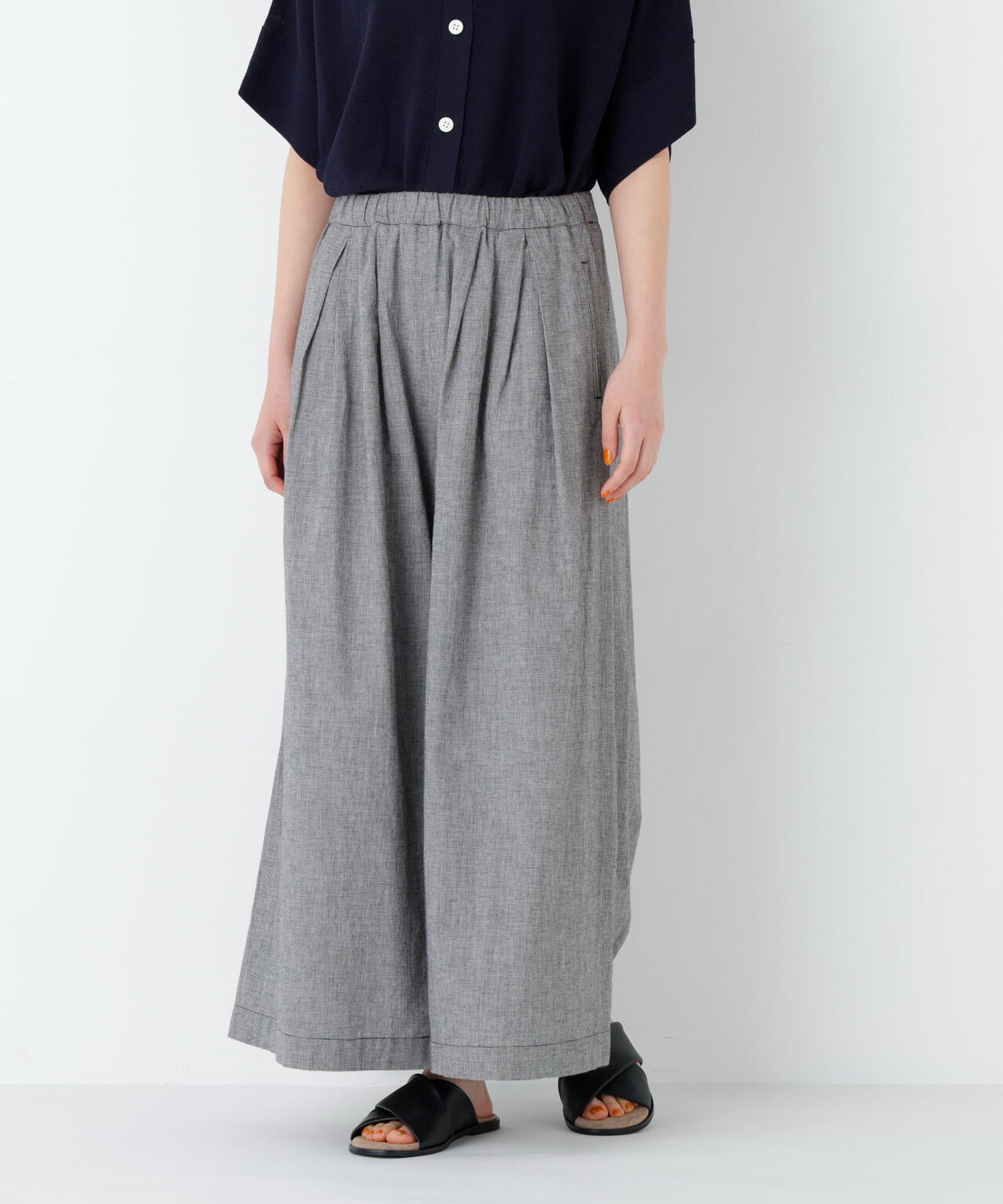 身長168cm B82 W59 H88 着用サイズ:M