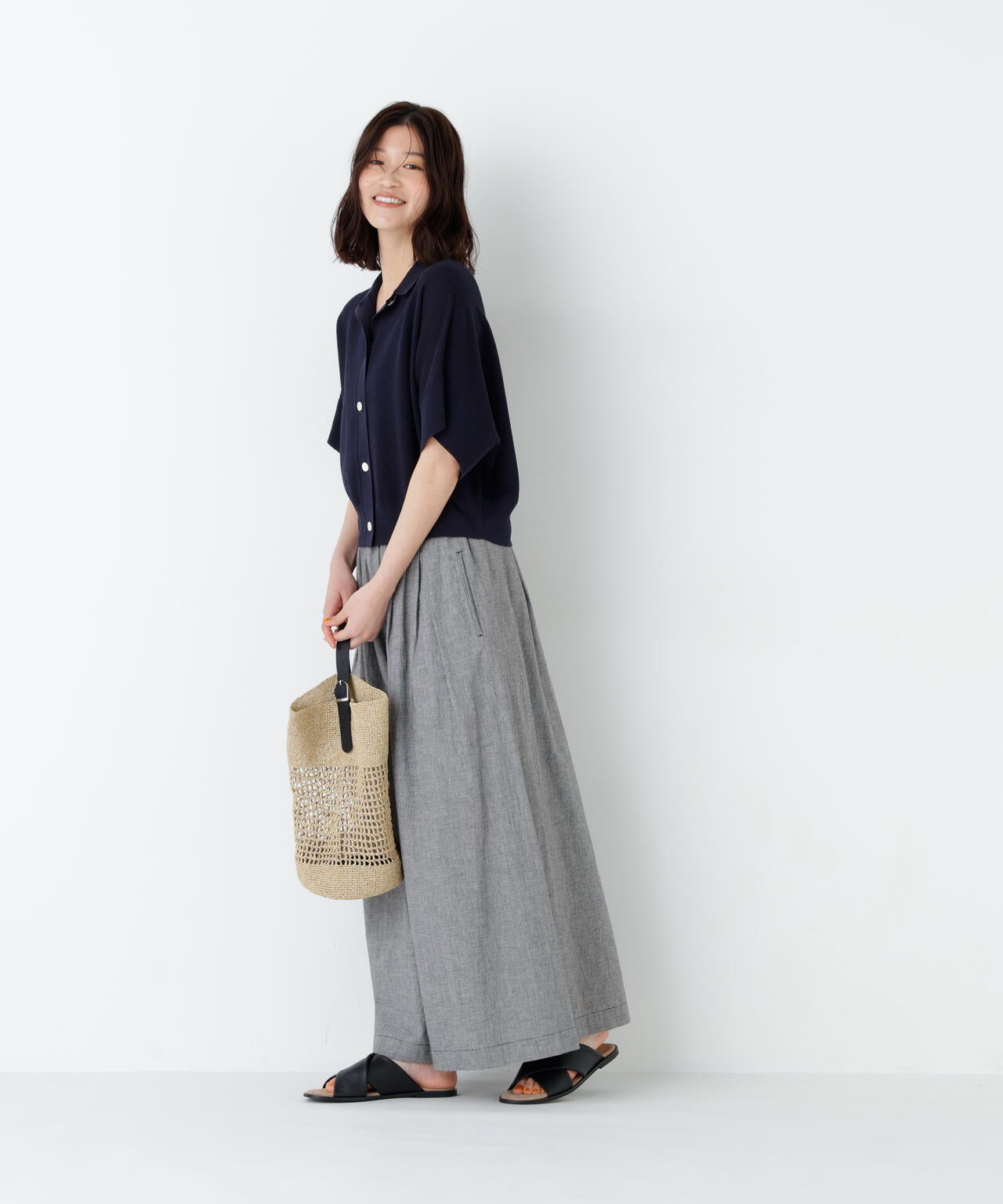 身長168cm B82 W59 H88 着用サイズ:M