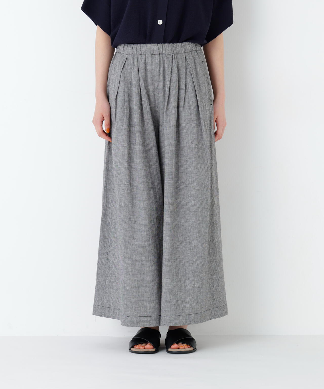 身長168cm B82 W59 H88 着用サイズ:M