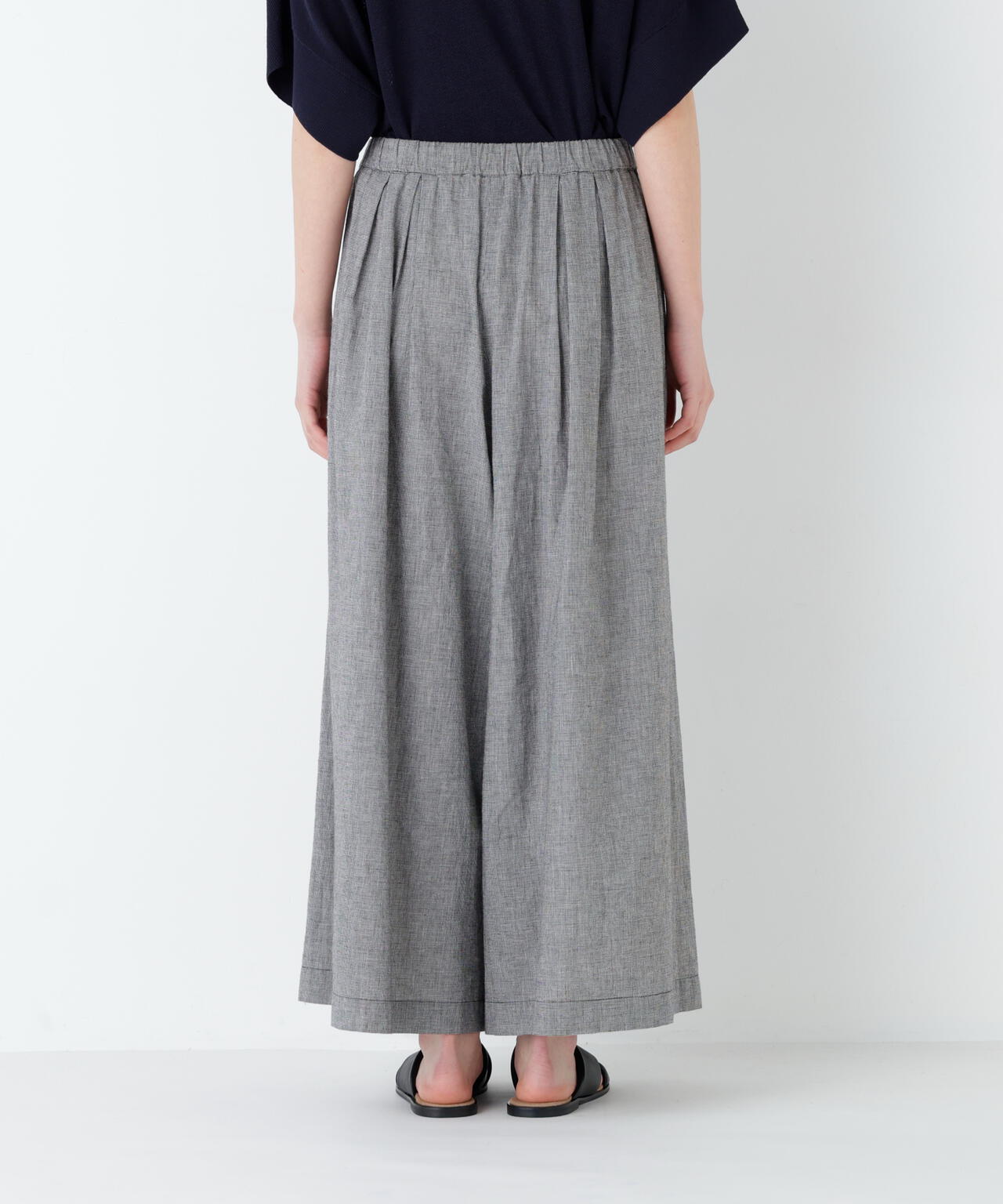 身長168cm B82 W59 H88 着用サイズ:M