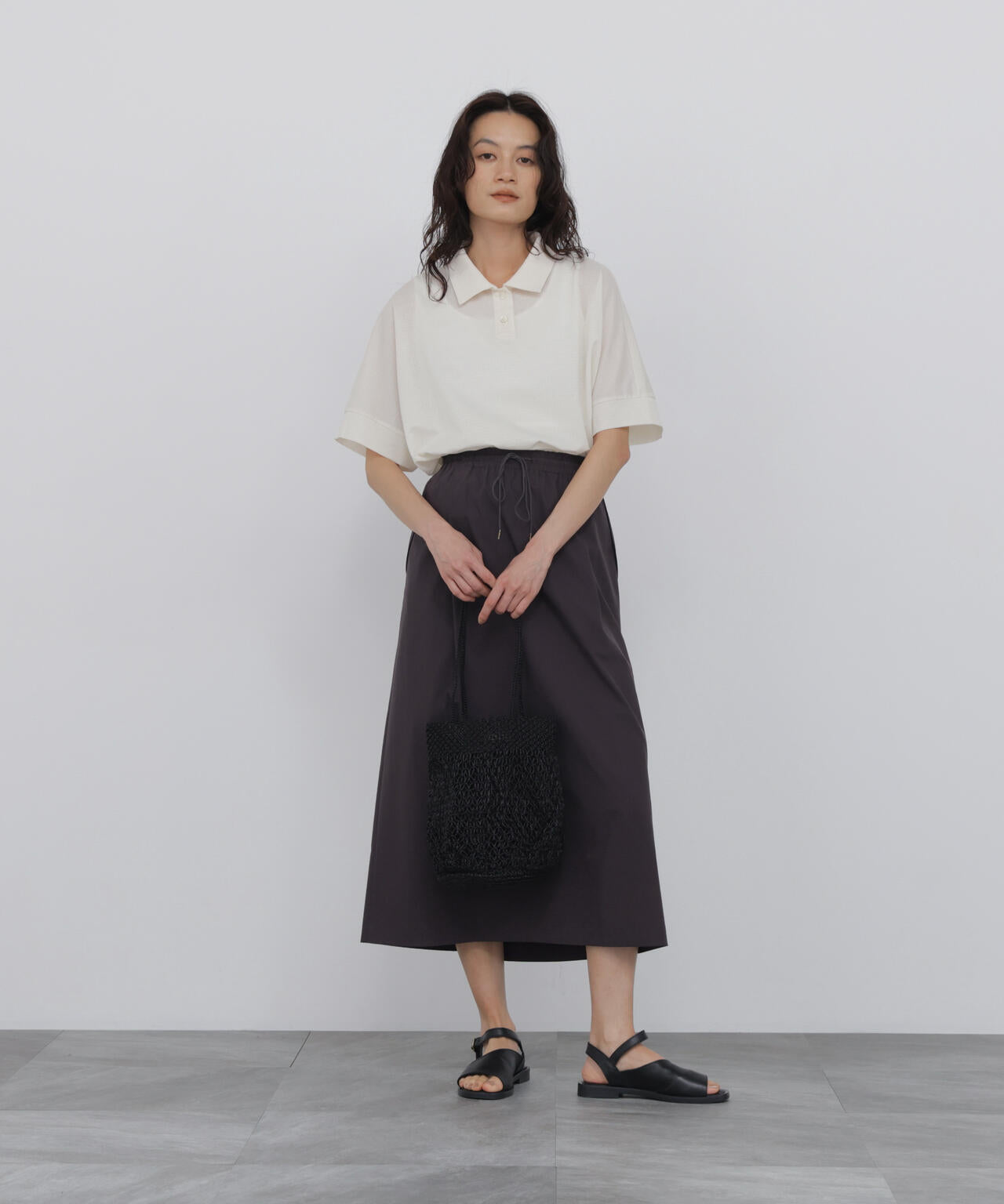 165cm/B:77cm/W:57cm/H:79cm 着用サイズ:M