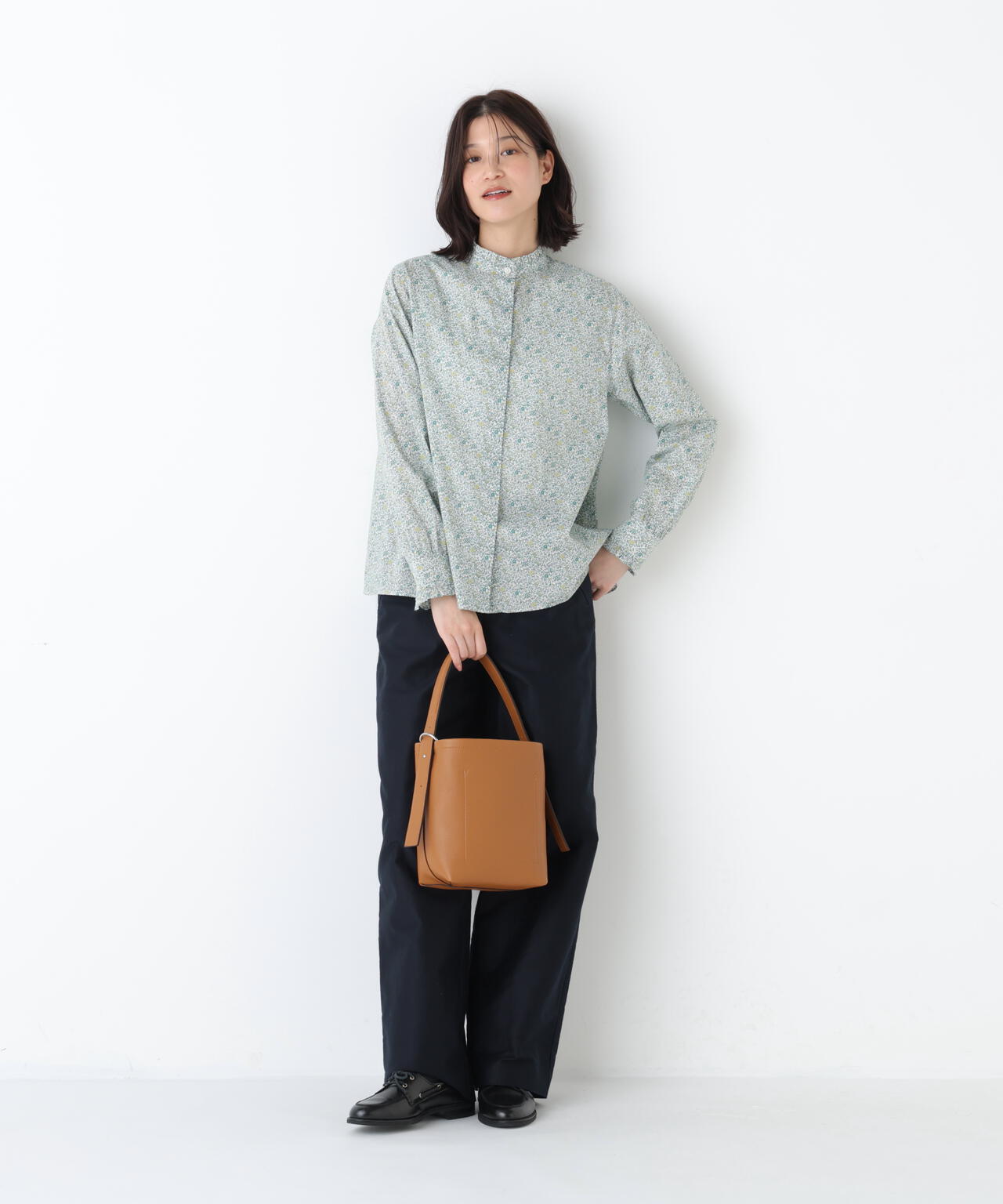 ≪マルチサイズ / 洗える≫ライトモールスキンセミワイドパンツ