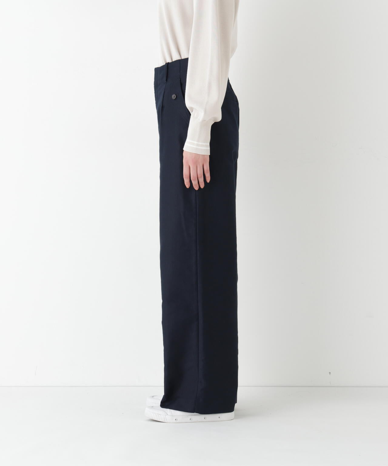 ≪マルチサイズ / 洗える≫ライトモールスキンセミワイドパンツ