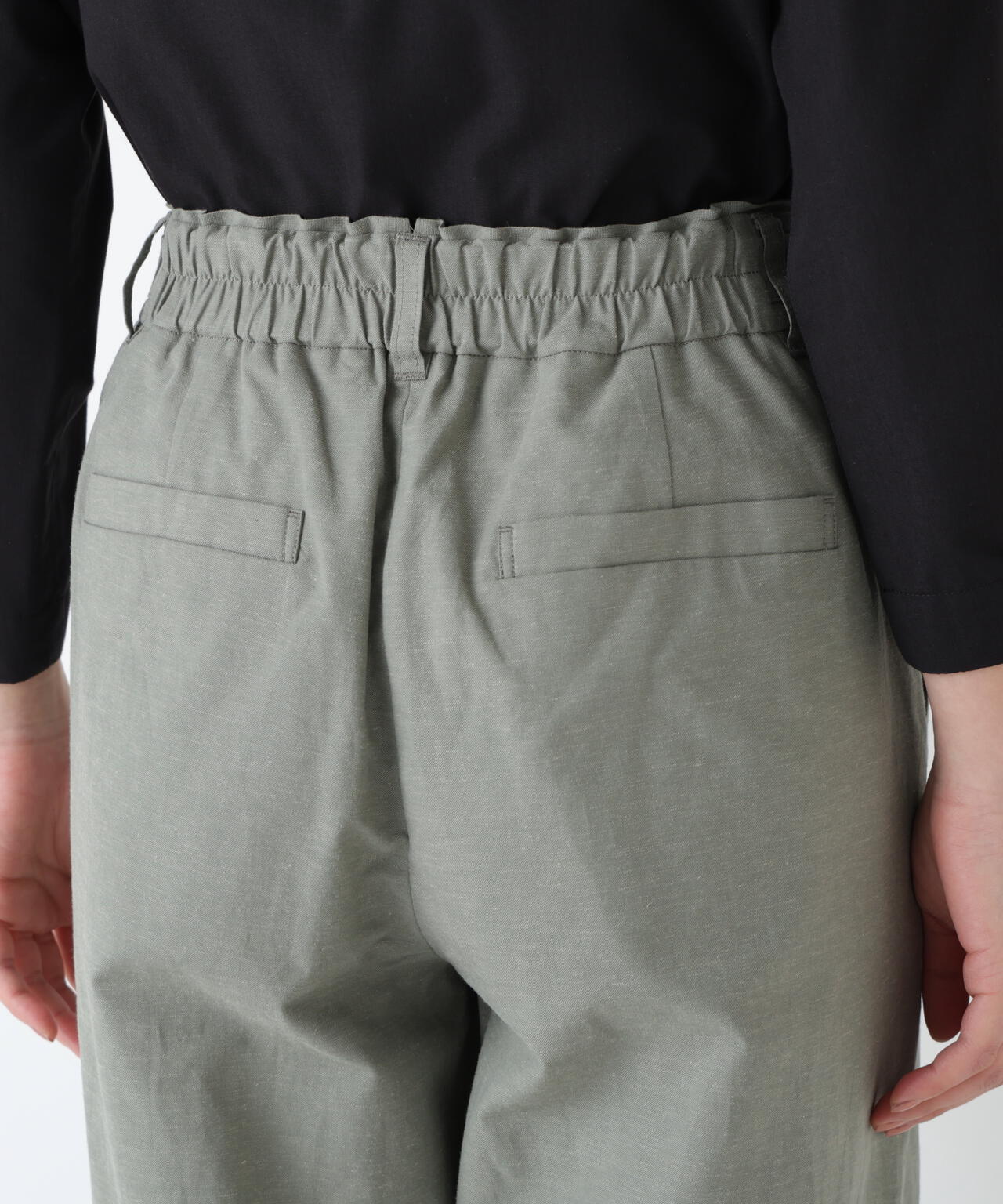 《定番素材 / 洗える》綿麻シャンブレーセミワイドパンツ