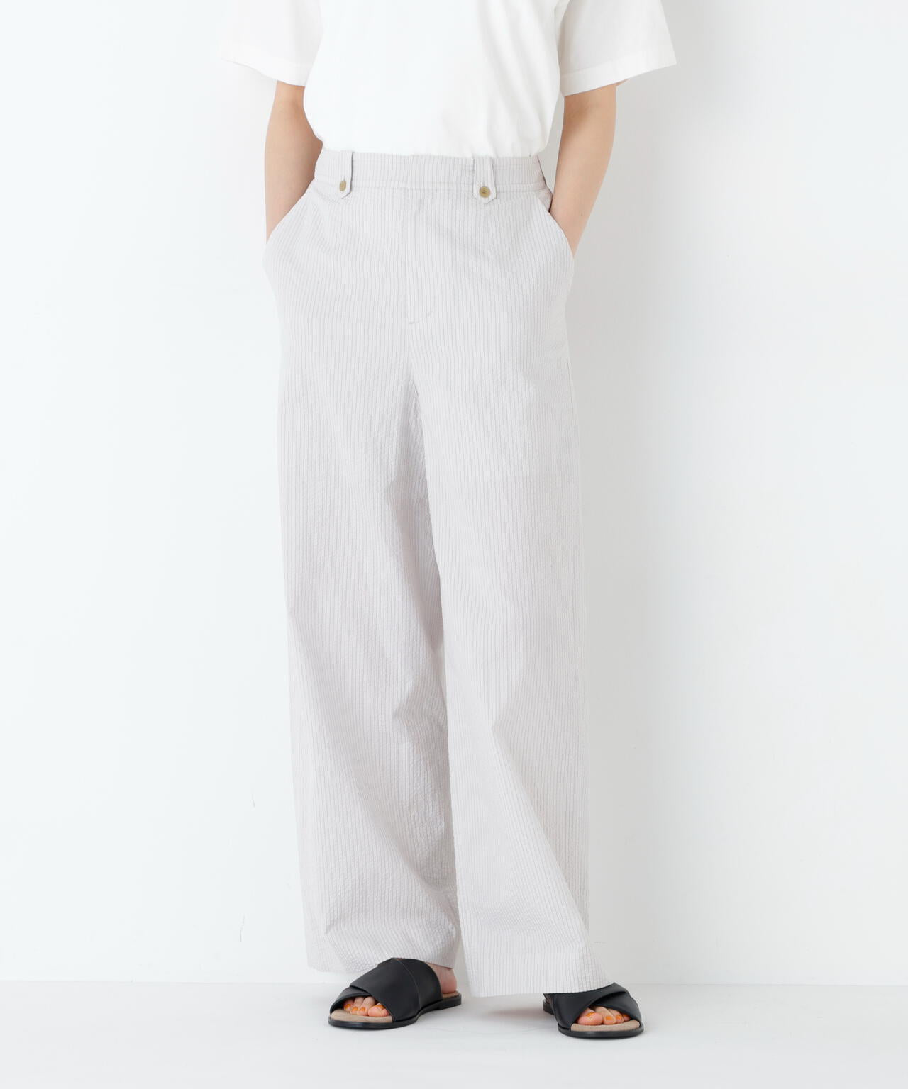 身長168cm B82 W59 H88 着用サイズ:M