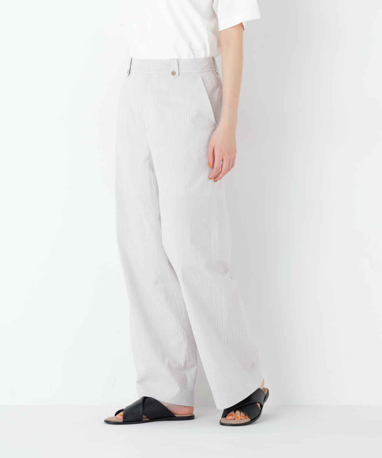 身長168cm B82 W59 H88 着用サイズ:M