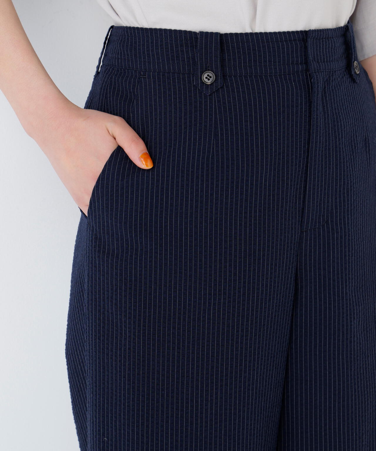 身長168cm B82 W59 H88 着用サイズ:M
