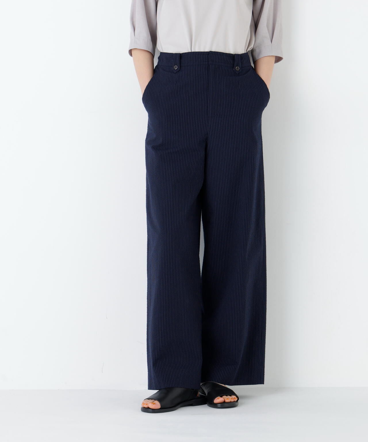 身長168cm B82 W59 H88 着用サイズ:M