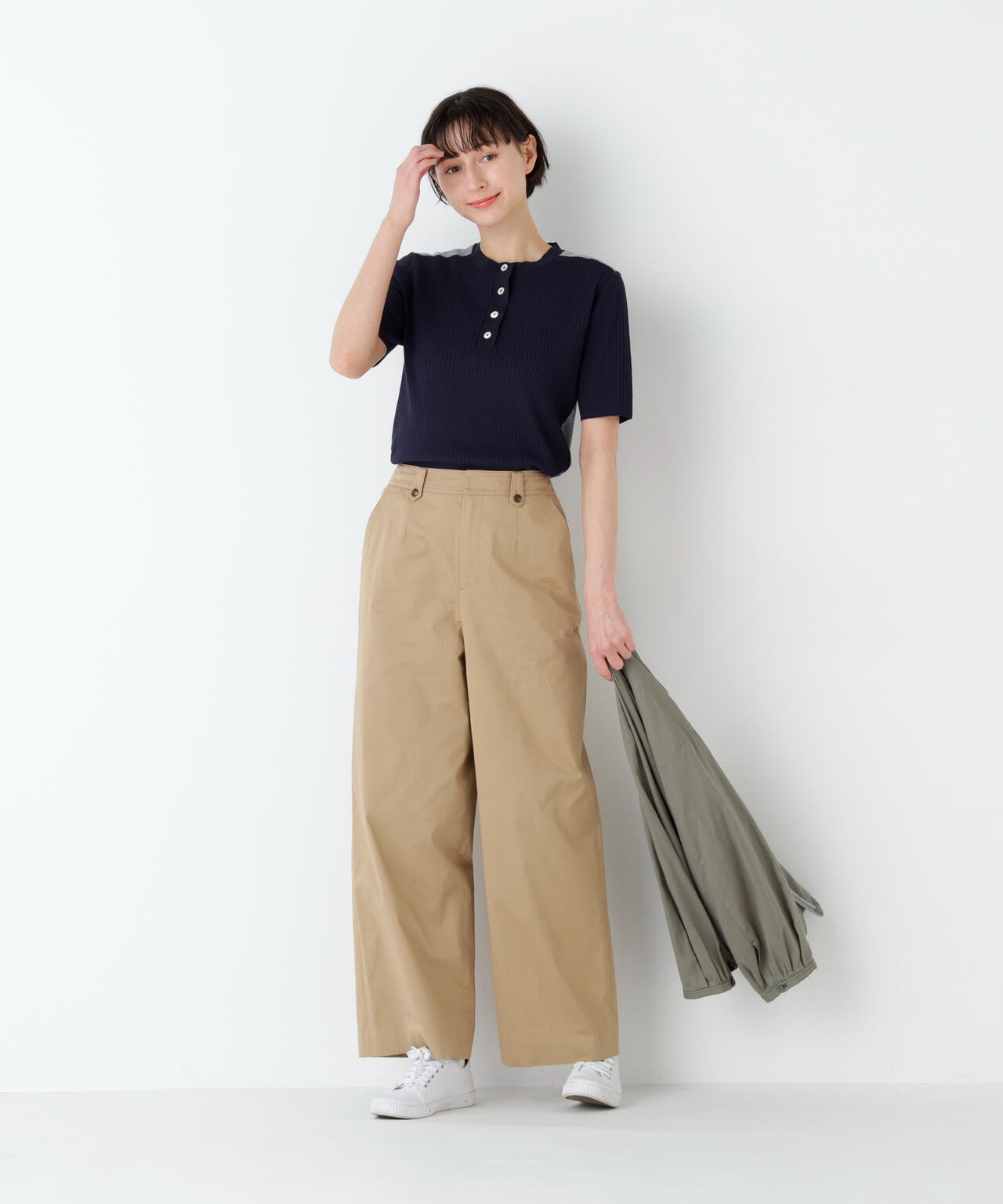身長168cm B76 W58 H86 着用サイズ:M