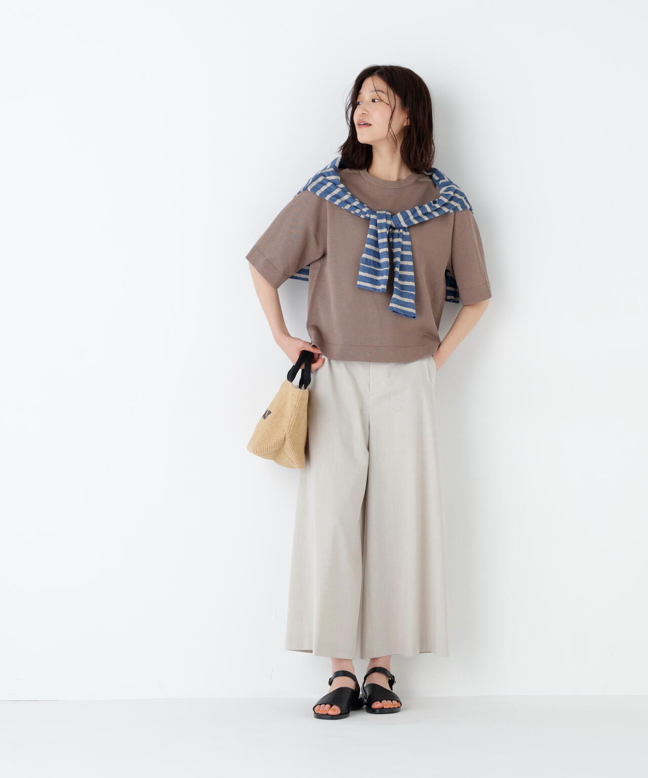 身長168cm B82 W59 H88 着用サイズ:M