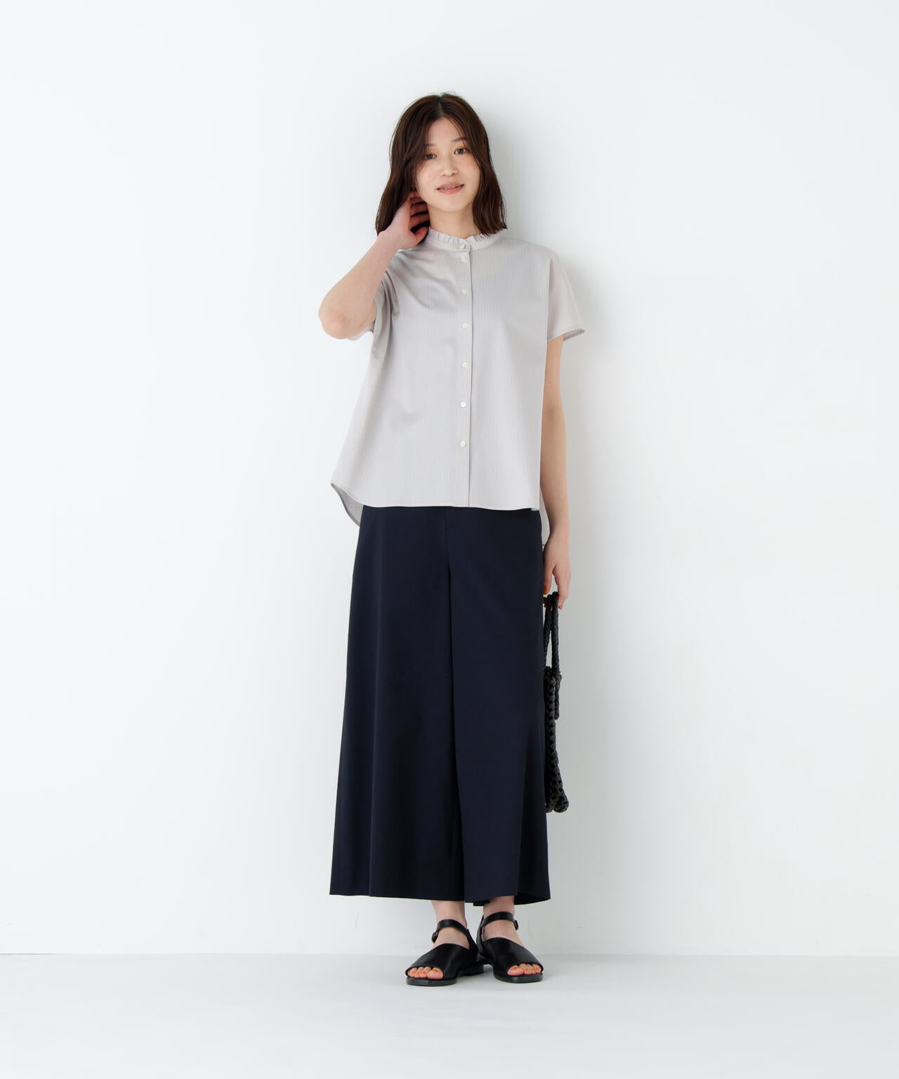身長168cm B82 W59 H88 着用サイズ:M