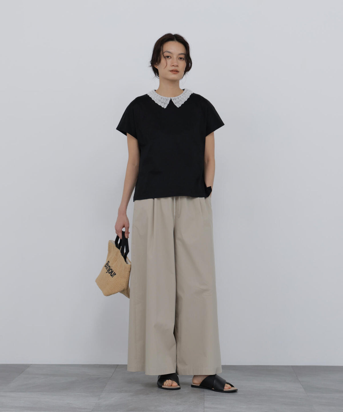 165cm/B:77cm/W:57cm/H:79cm 着用サイズ:M