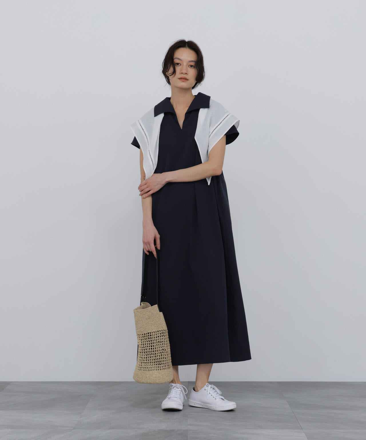 165cm/B:77cm/W:57cm/H:79cm 着用サイズ:M