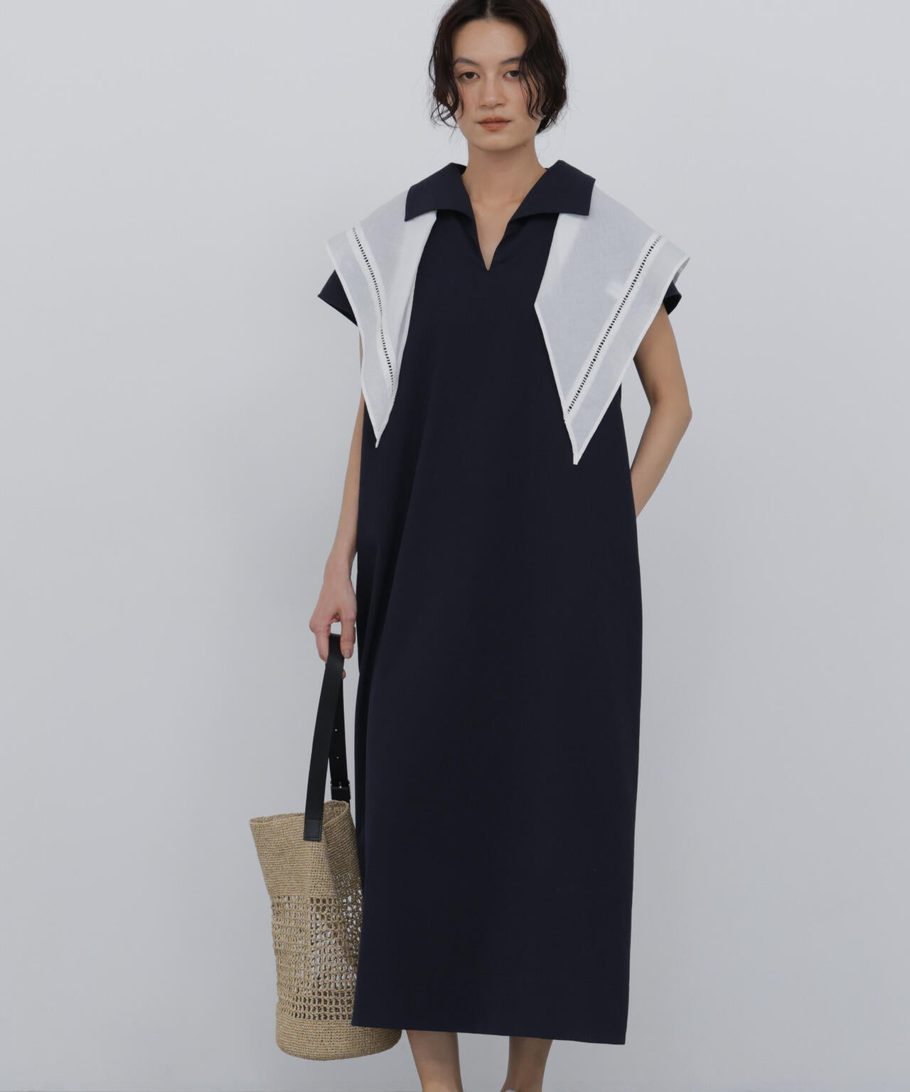 165cm/B:77cm/W:57cm/H:79cm 着用サイズ:M