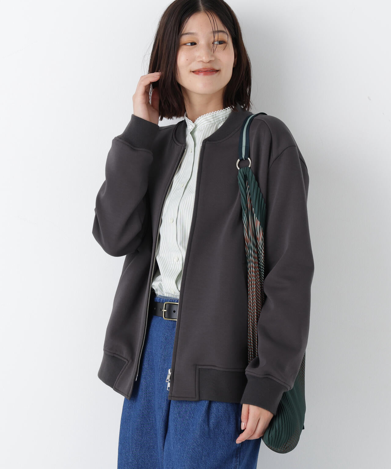 ダンボールボンバーブルゾン