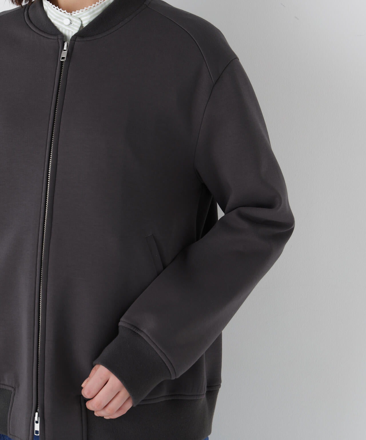 ダンボールボンバーブルゾン