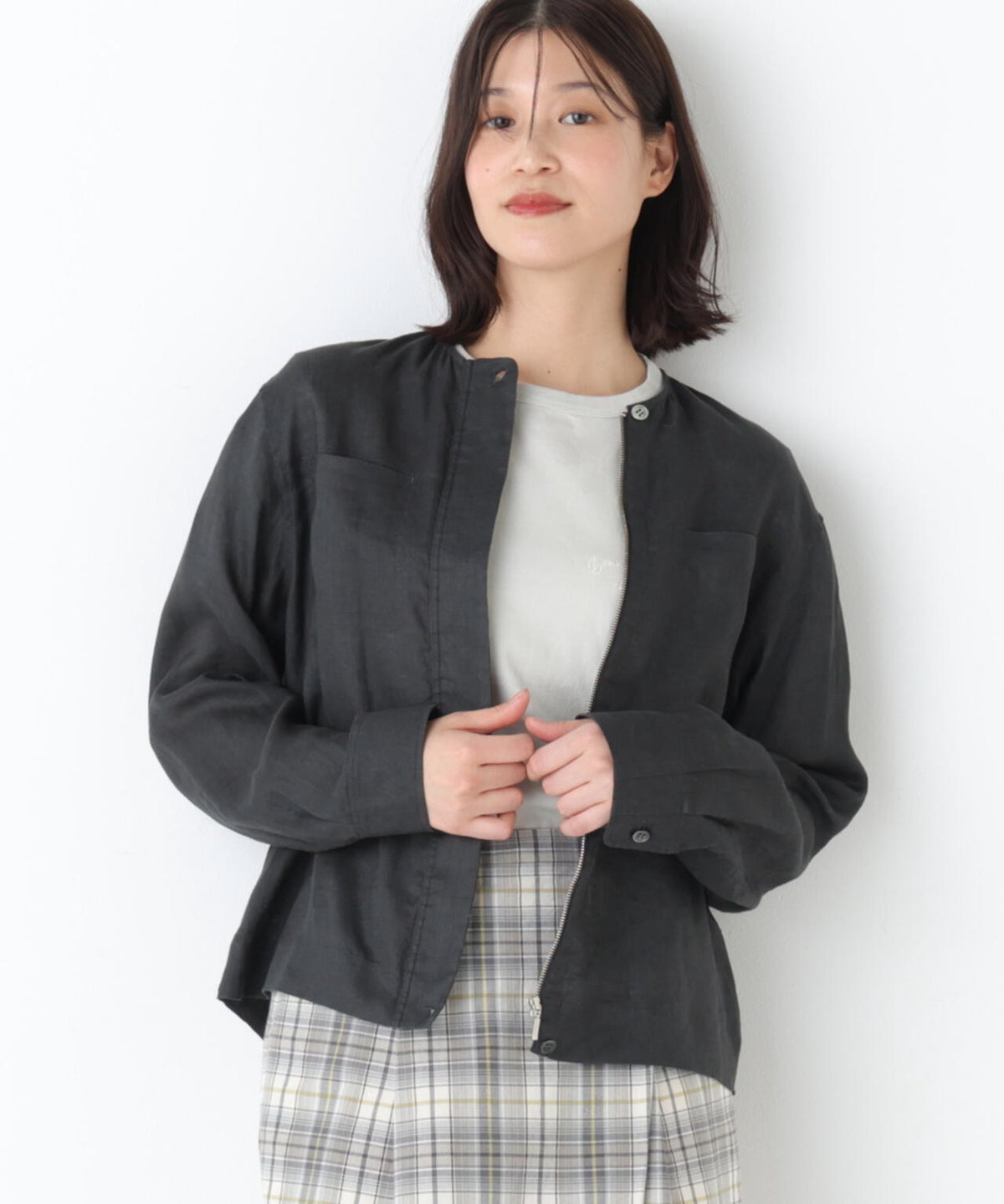 《名品 / リネン100% / 洗える》ハードマンリネンノーカラーブルゾン