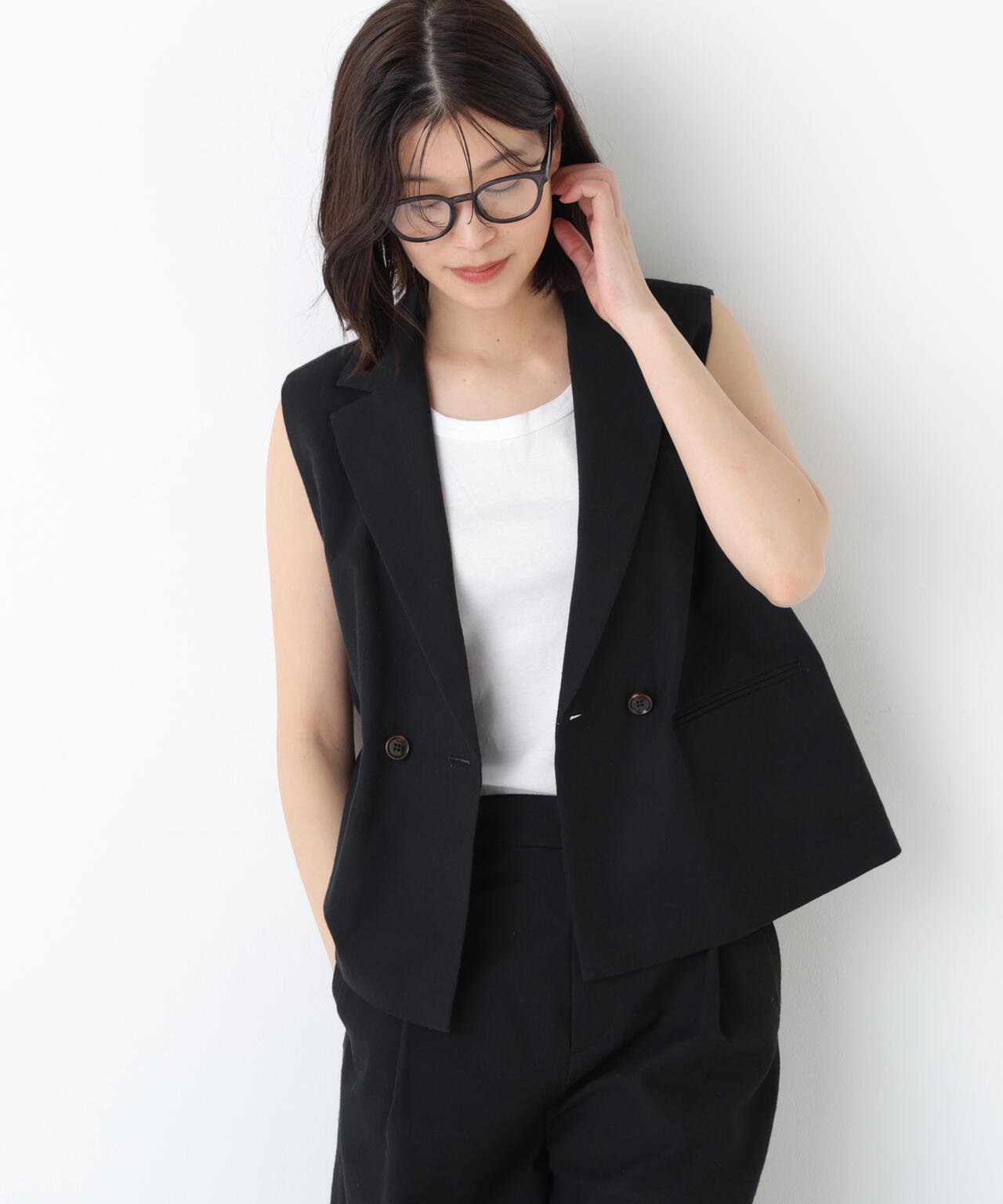 《定番素材 / 洗える》ドライタッチリネン混ショートジレ