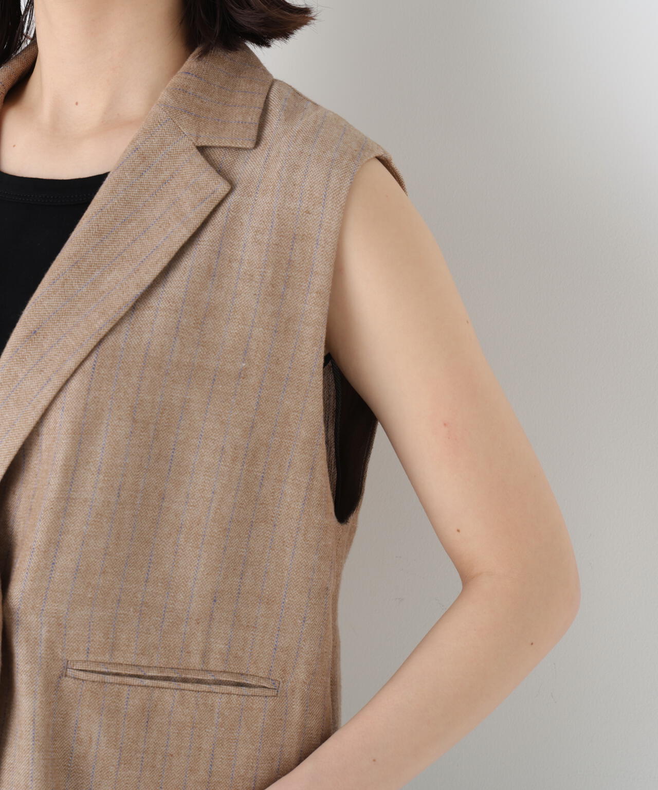 《定番素材 / 洗える》ドライタッチリネン混ショートジレ