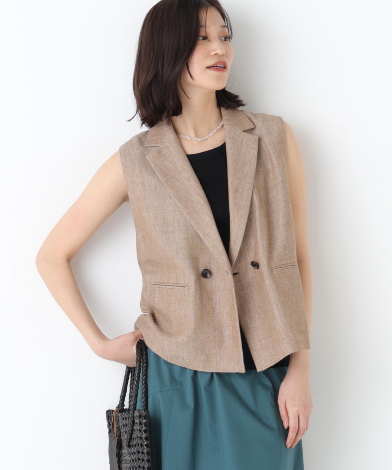 《定番素材 / 洗える》ドライタッチリネン混ショートジレ