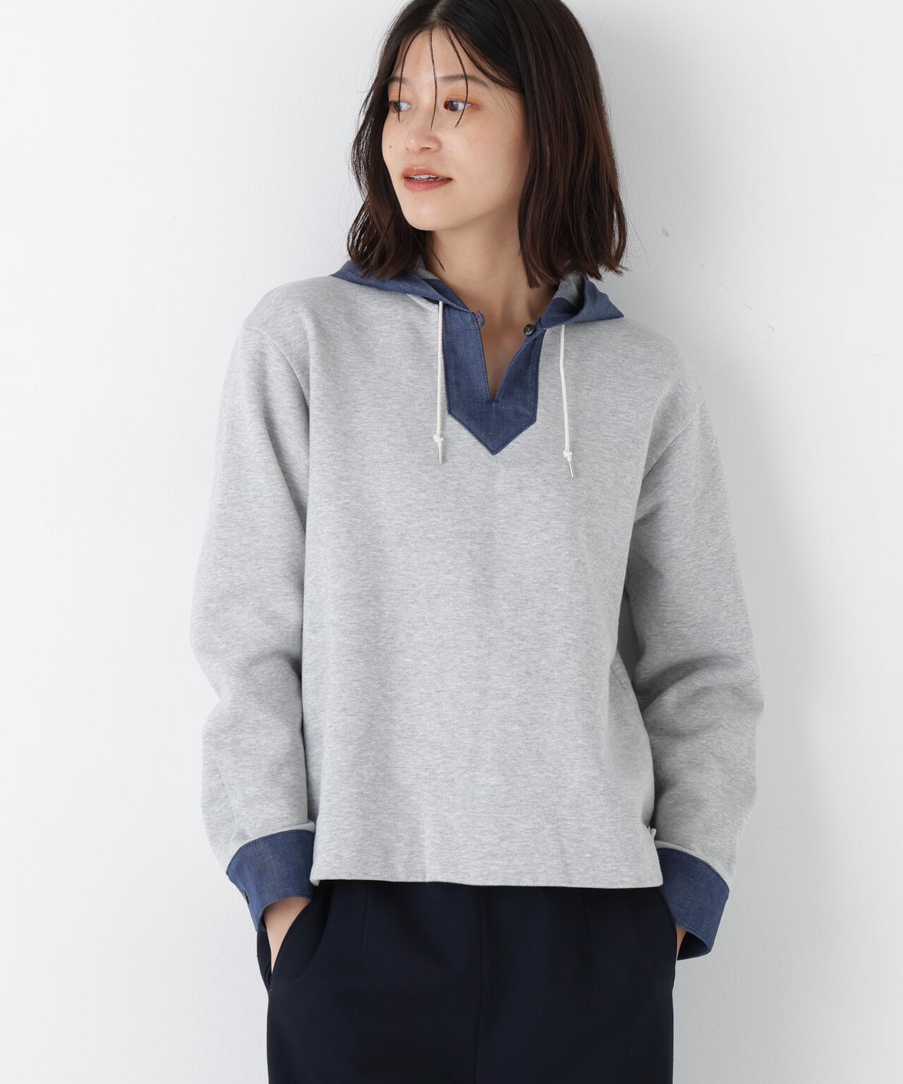 デニムドッキングフーディープルオーバー