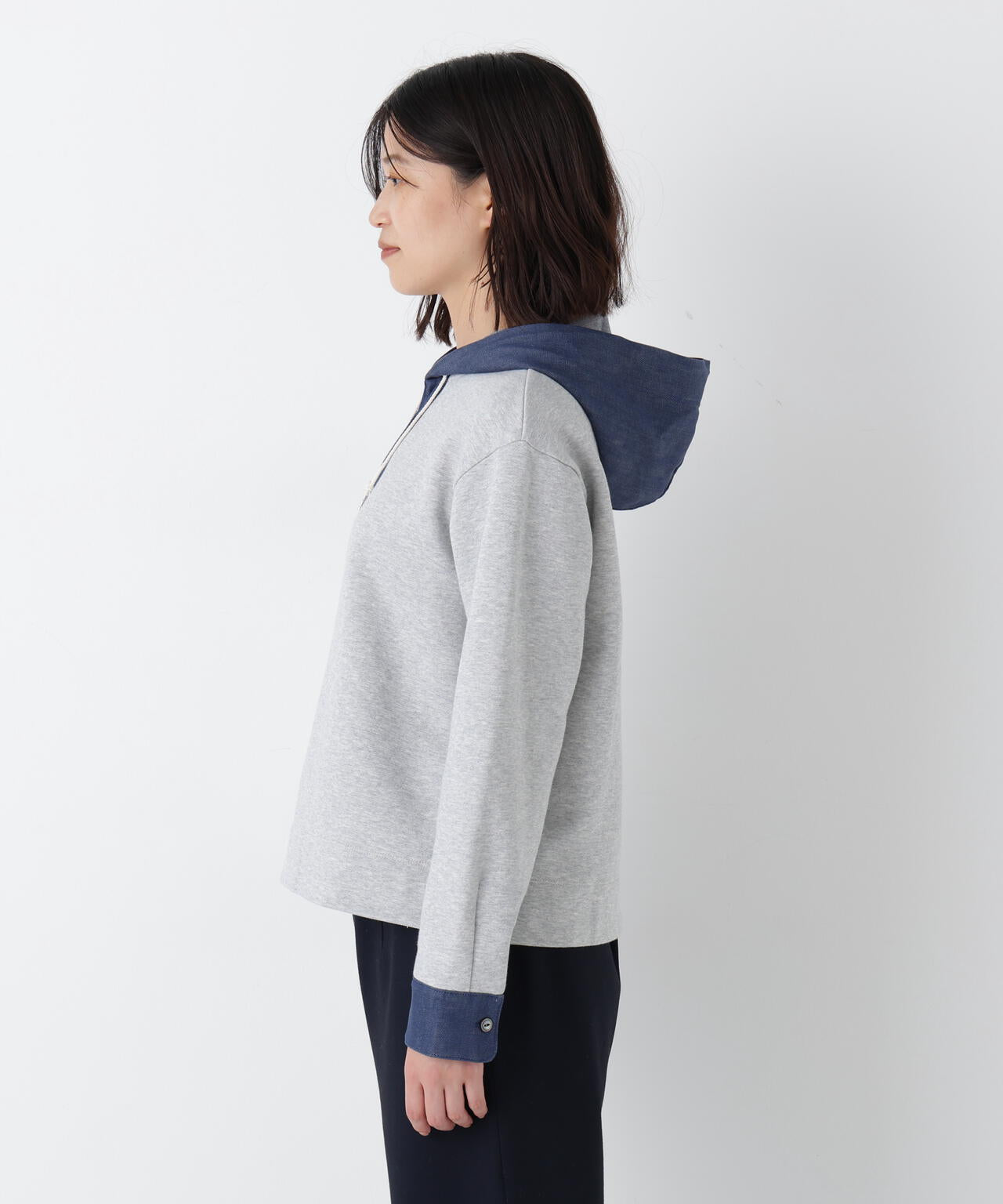 デニムドッキングフーディープルオーバー