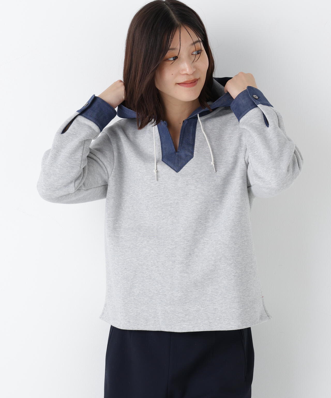 デニムドッキングフーディープルオーバー
