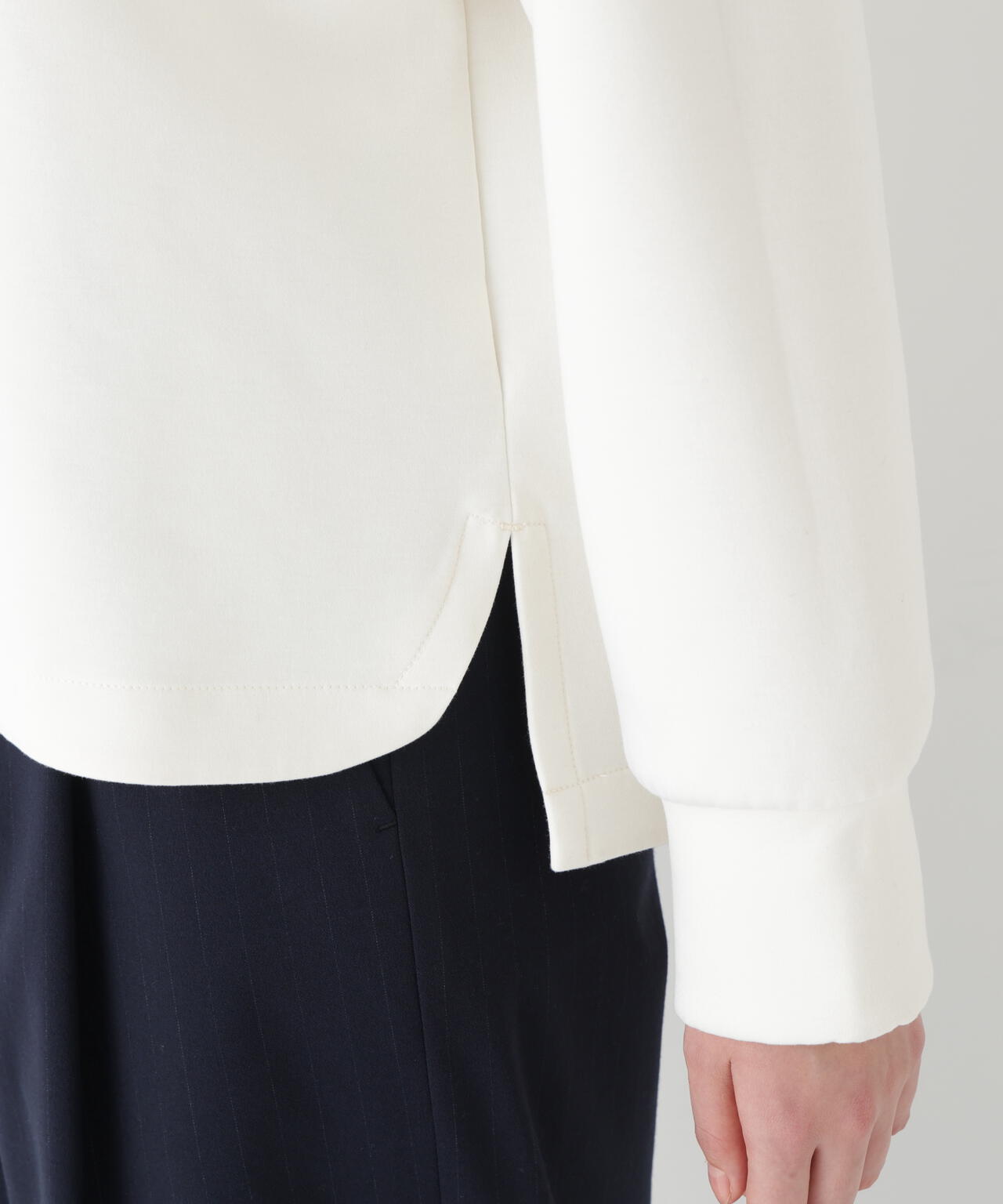 ロゴフーディーダンボールプルオーバー