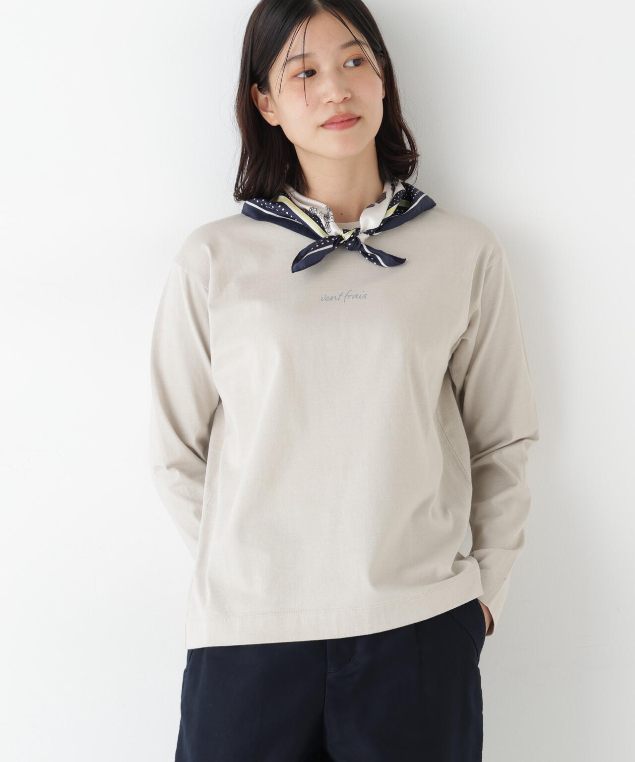 ロゴ長袖Tシャツ
