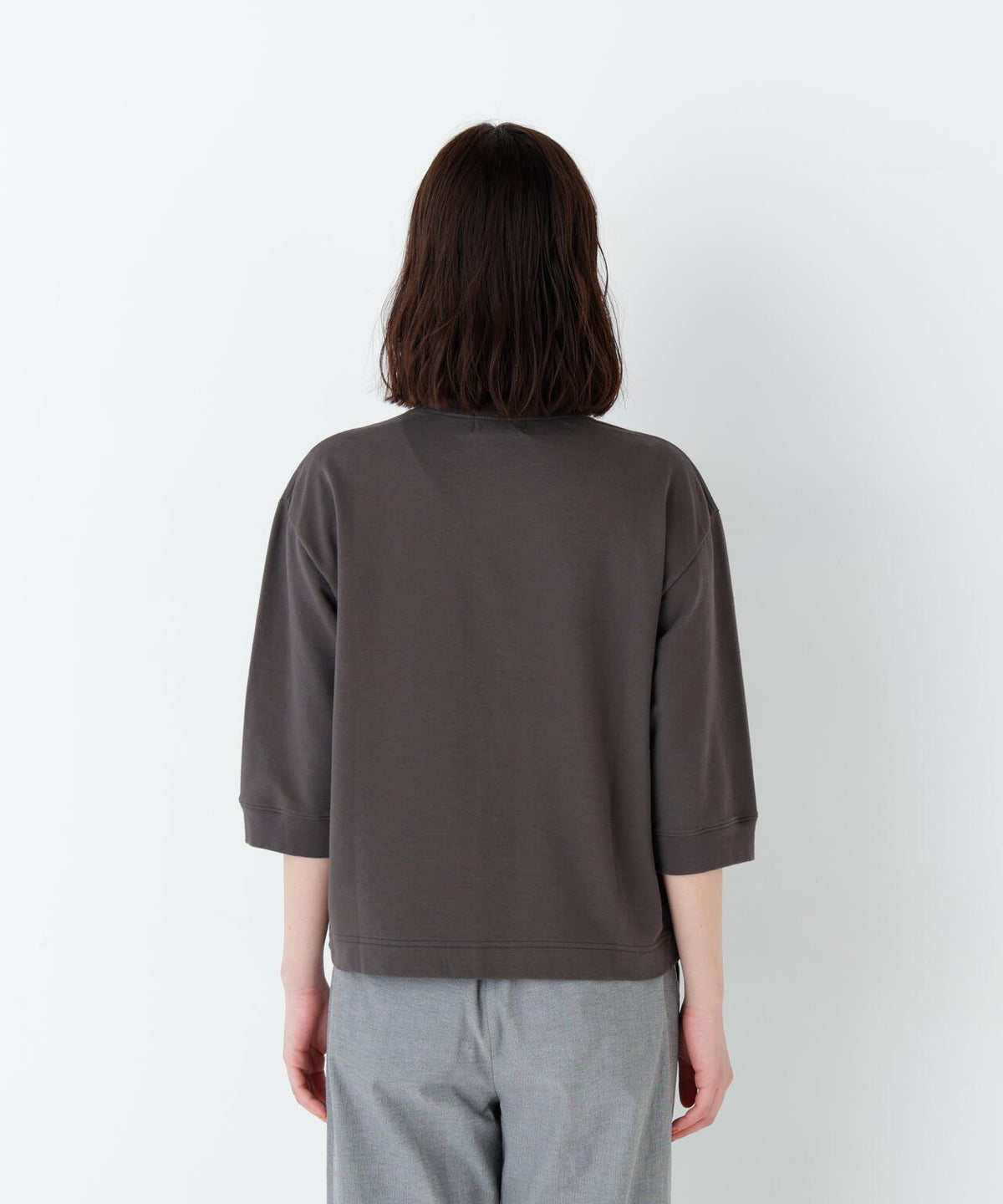 身長168cm B82 W59 H88 着用サイズ:M